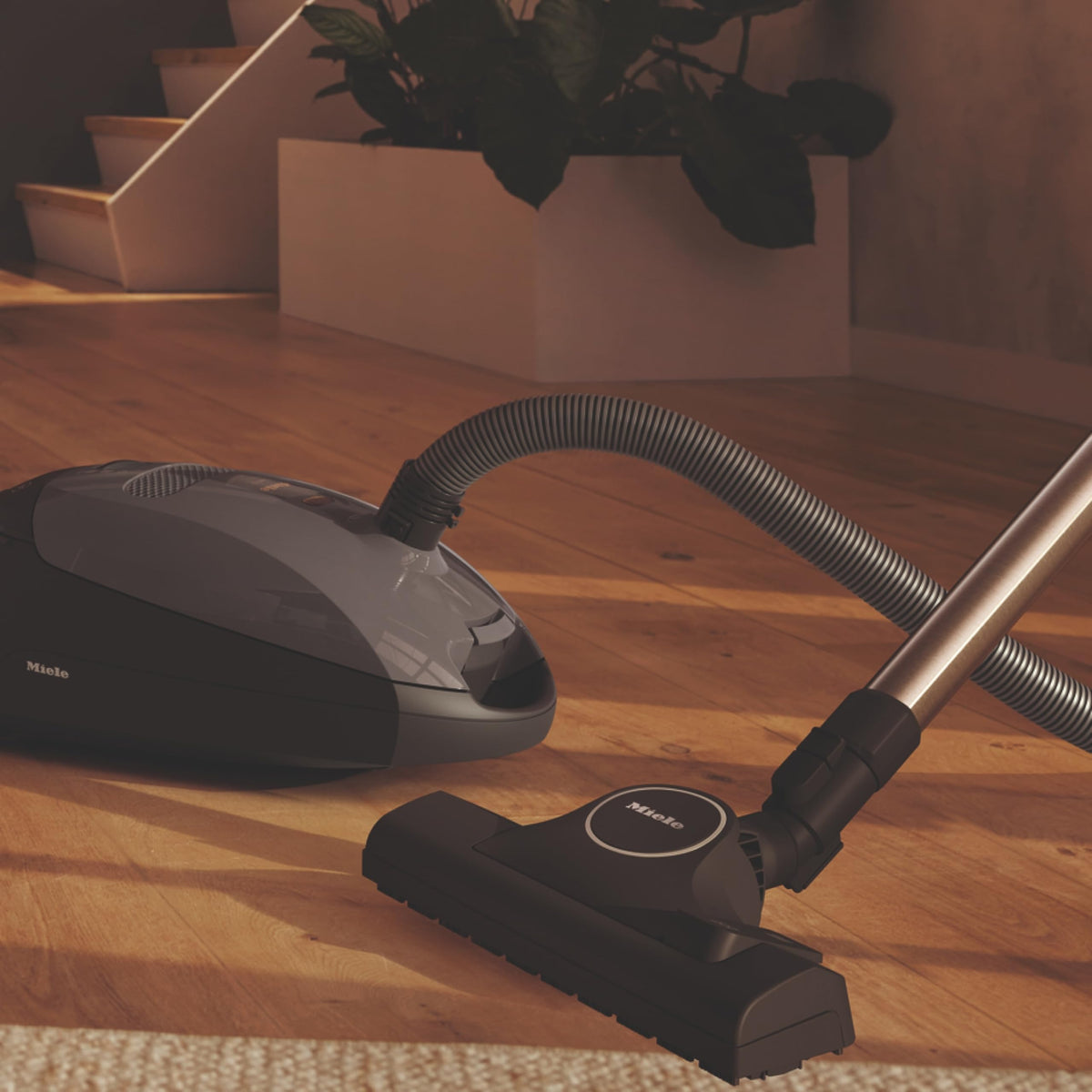 Classic C1 Pure Suction Vacuum J569200