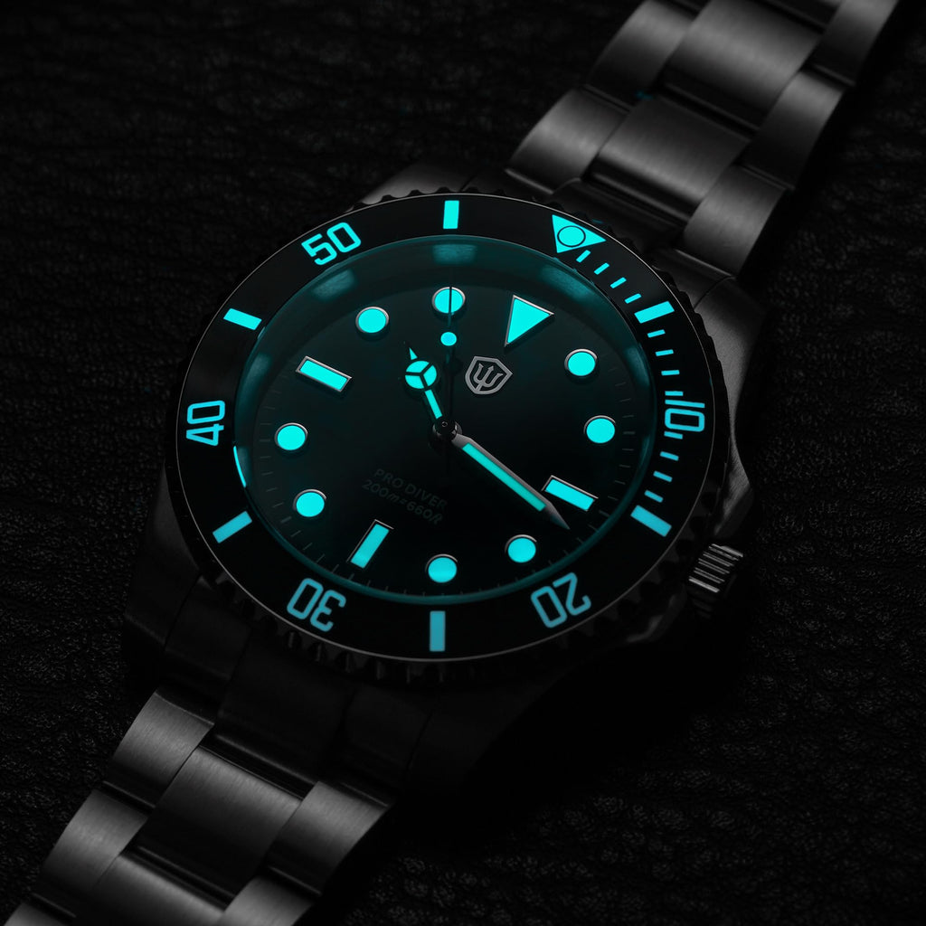40mm Sapphire Crystal 200m Waterproof Quartz Diver Watch I3804