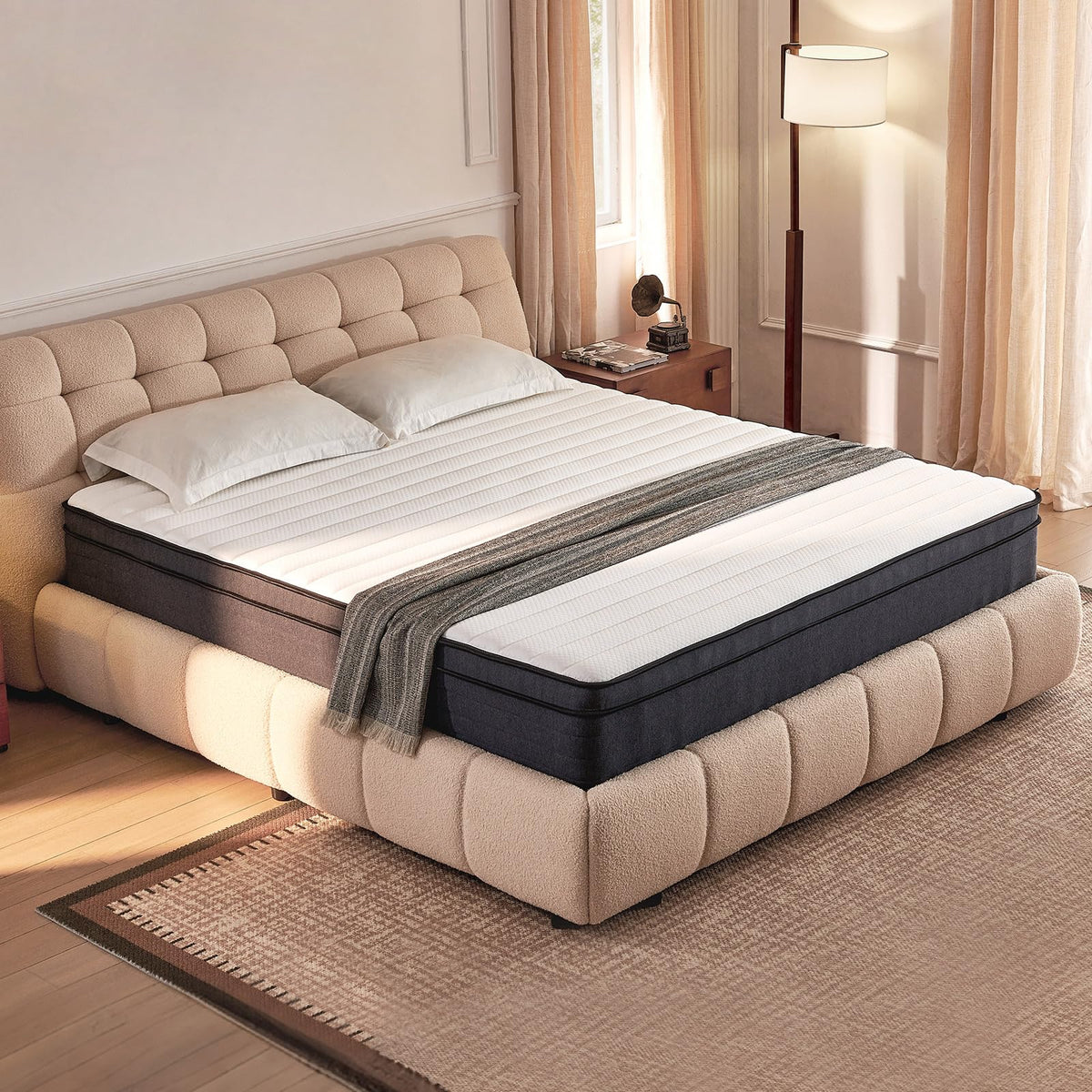 10 Inch Full Size Hybrid Mattress with Pocketed Coils & Gel Memory Foam P59664
