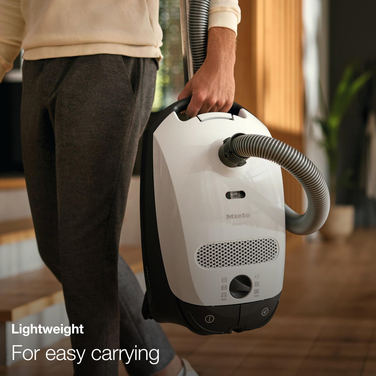 Classic C1 Pure Suction Vacuum J569200