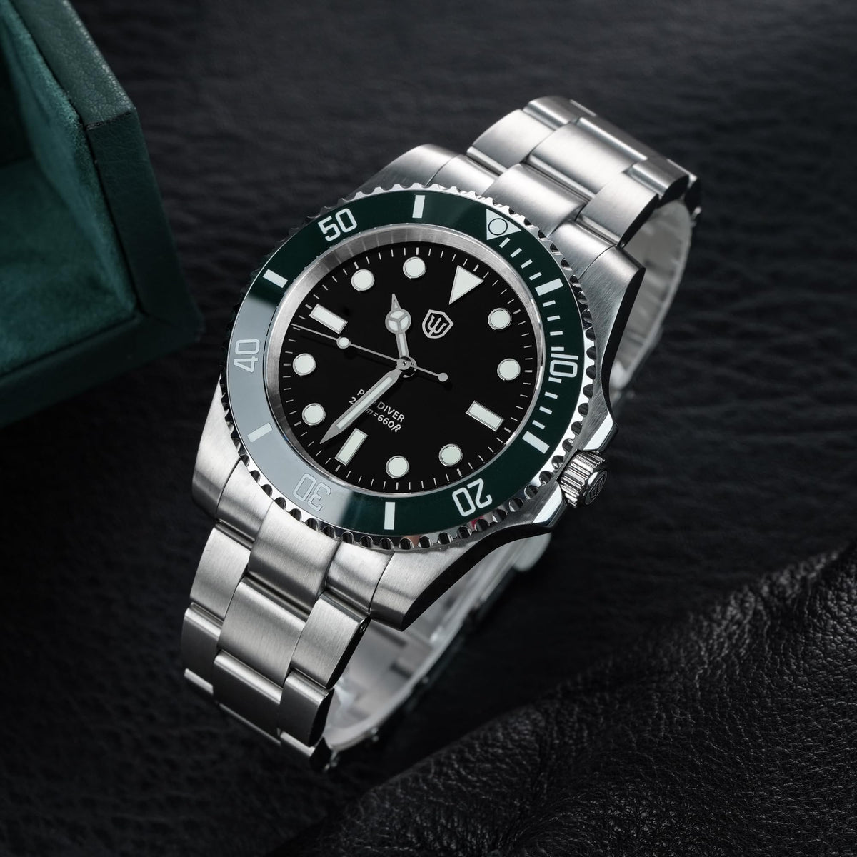 40mm Sapphire Crystal 200m Waterproof Quartz Diver Watch I3804